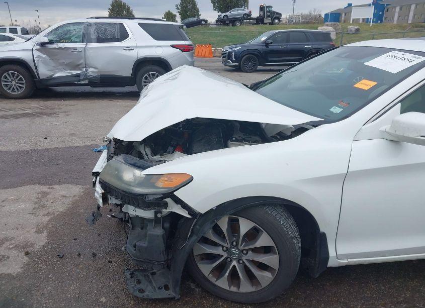 Photo 19 of 2015 Honda Accord EX-L (VIN 1HGCT1B86FA008136)