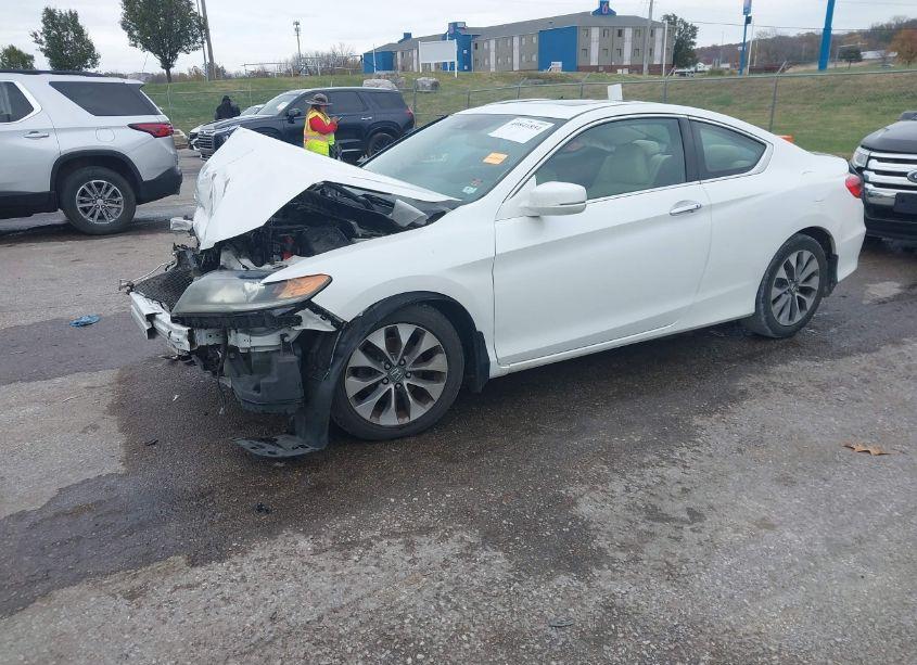 Photo 2 of 2015 Honda Accord EX-L (VIN 1HGCT1B86FA008136)