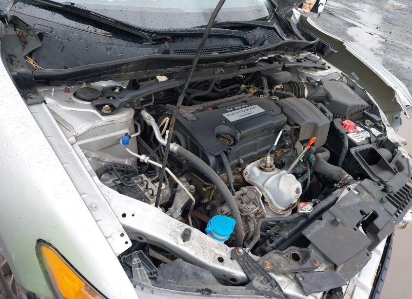 Photo 10 of 2013 Honda Accord EX-L (VIN 1HGCT1B87DA007431)