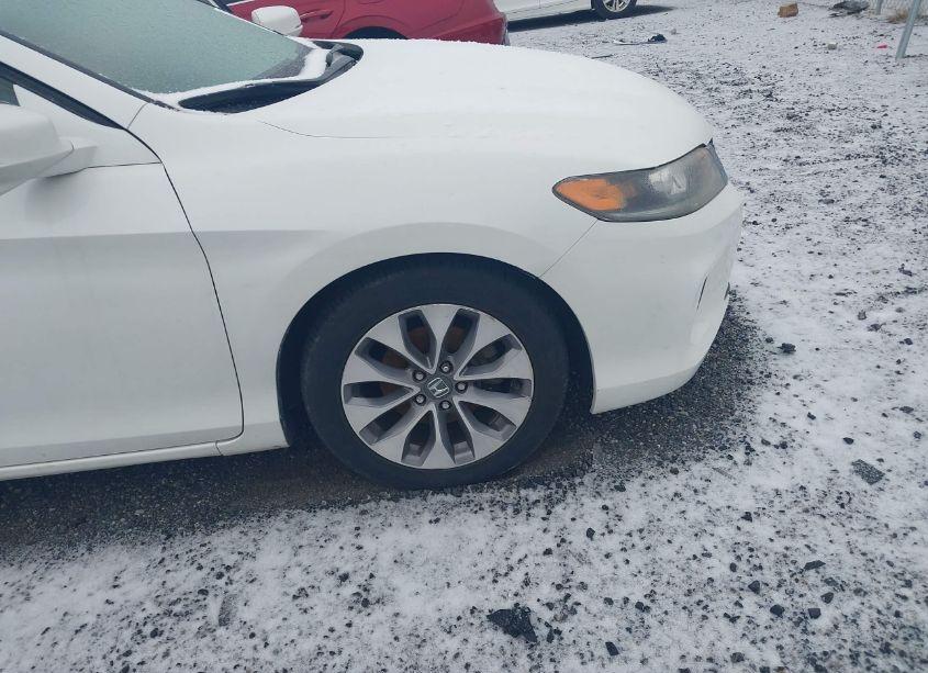 Photo 6 of 2014 Honda Accord EX-L (VIN 1HGCT1B87EA000500)