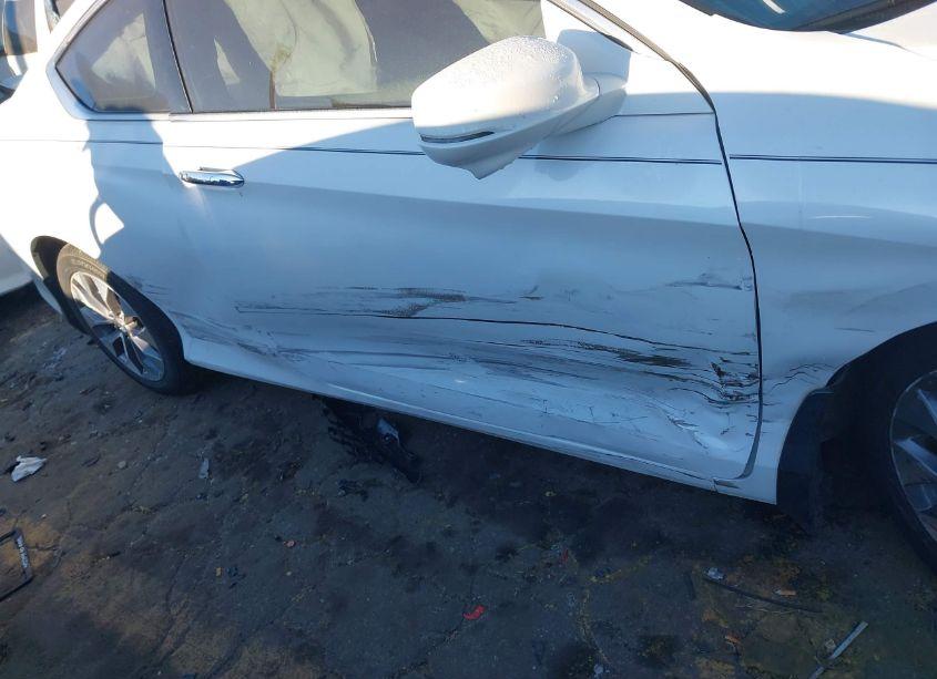 Photo 6 of 2015 Honda Accord EX-L (VIN 1HGCT1B89FA002167)