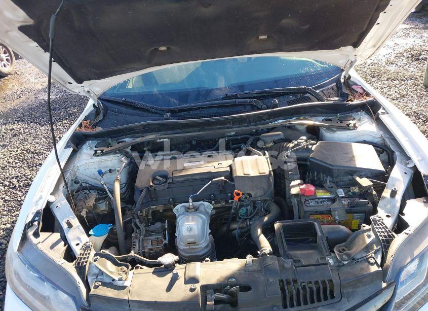 Photo 10 of 2016 Honda Accord EX-L (VIN 1HGCT1B89GA008486)