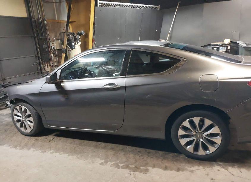 Photo 15 of 2013 Honda Accord EX-L (VIN 1HGCT1B8XDA019282)