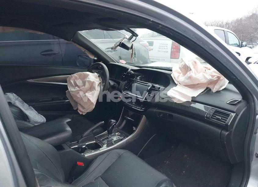 Photo 5 of 2016 Honda Accord EX-L (VIN 1HGCT1B8XGA004723)