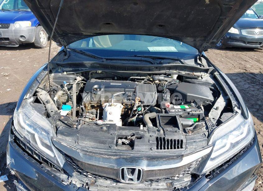 Photo 10 of 2016 Honda Accord EX-L (VIN 1HGCT1B8XGA010957)