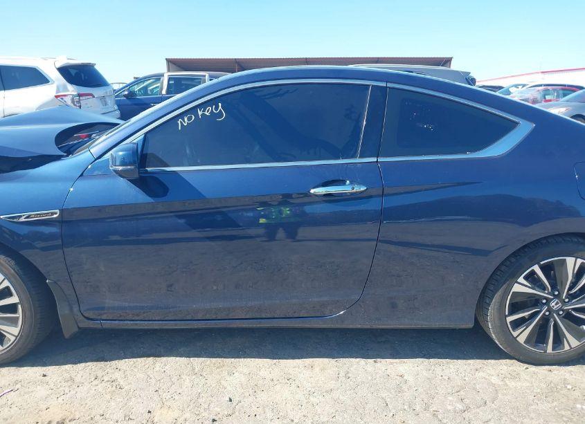 Photo 14 of 2017 Honda Accord EX-L (VIN 1HGCT1B8XHA000141)