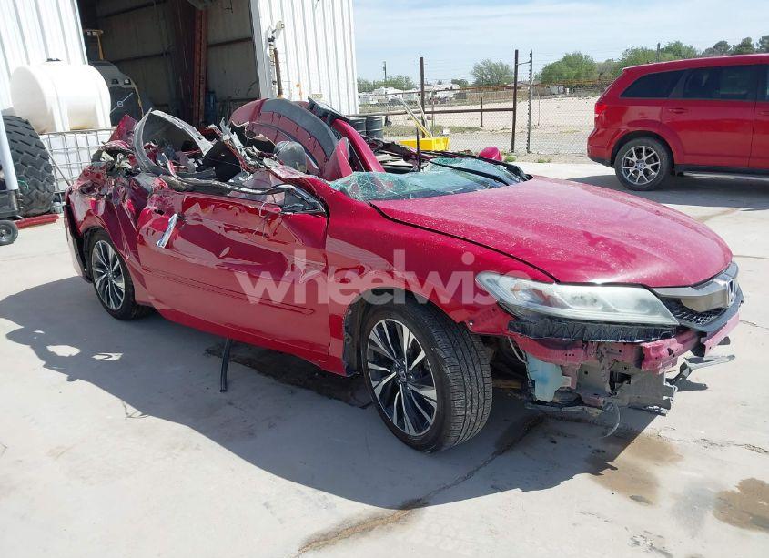2017 Honda Accord EX-L V6 (VIN 1HGCT2A82HA000335) main photo