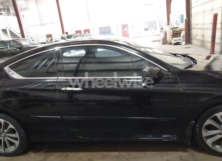 Photo 13 of 2013 Honda Accord EX-L V-6 (VIN 1HGCT2A83DA002833)