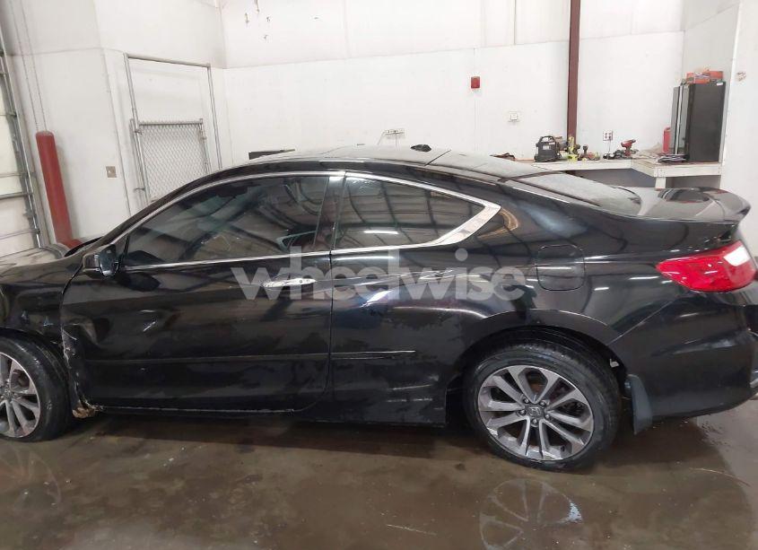 Photo 14 of 2013 Honda Accord EX-L V-6 (VIN 1HGCT2A83DA002833)