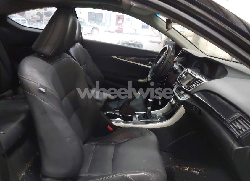 Photo 5 of 2013 Honda Accord EX-L V-6 (VIN 1HGCT2A83DA002833)