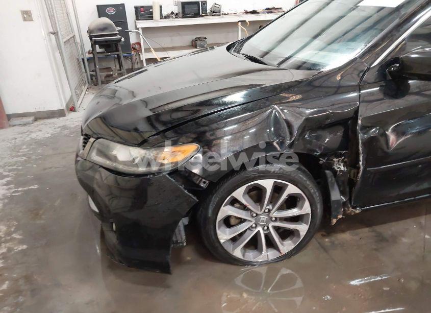 Photo 6 of 2013 Honda Accord EX-L V-6 (VIN 1HGCT2A83DA002833)