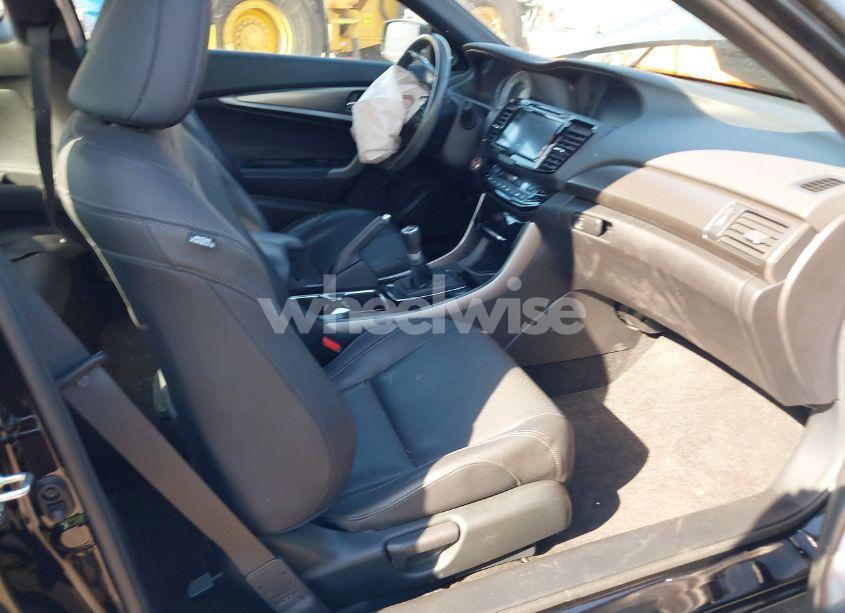 Photo 5 of 2017 Honda Accord EX-L V6 (VIN 1HGCT2A86HA000807)