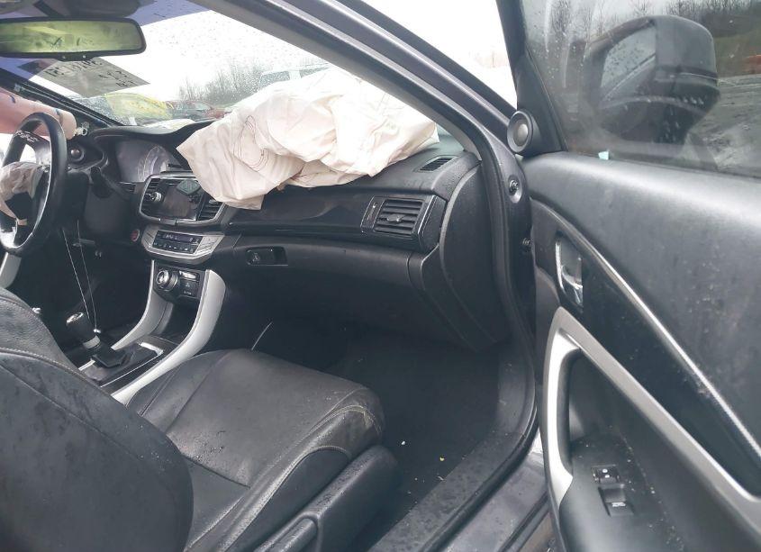 Photo 5 of 2015 Honda Accord EX-L V-6 (VIN 1HGCT2A88FA002930)