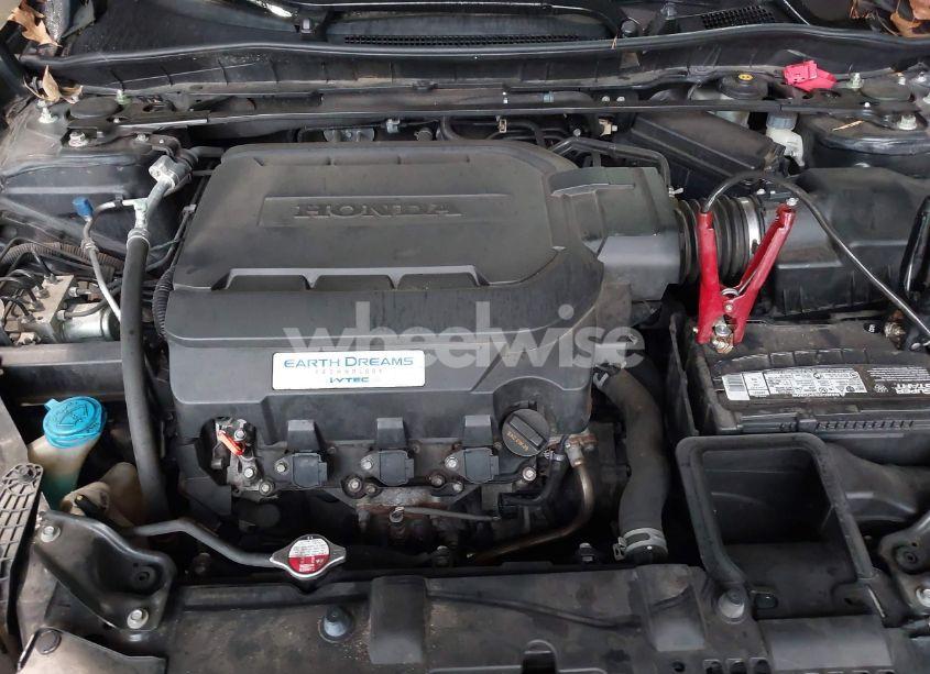 Photo 10 of 2016 Honda Accord EX-L V-6 (VIN 1HGCT2A88GA005070)