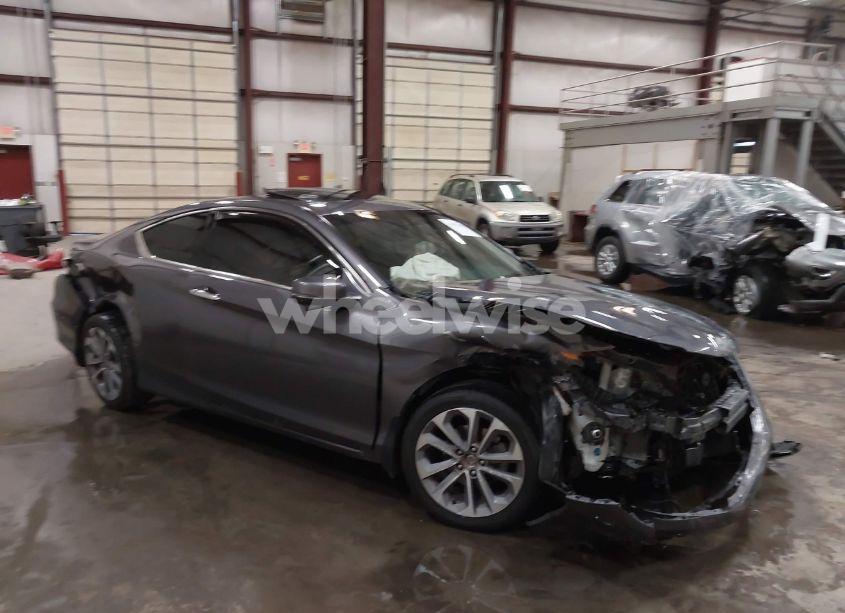 2015 Honda Accord EX-L V-6 (VIN 1HGCT2A89FA002936) main photo