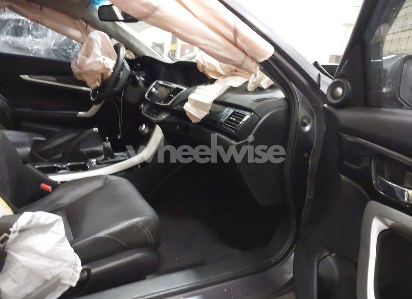 Photo 5 of 2015 Honda Accord EX-L V-6 (VIN 1HGCT2A89FA002936)