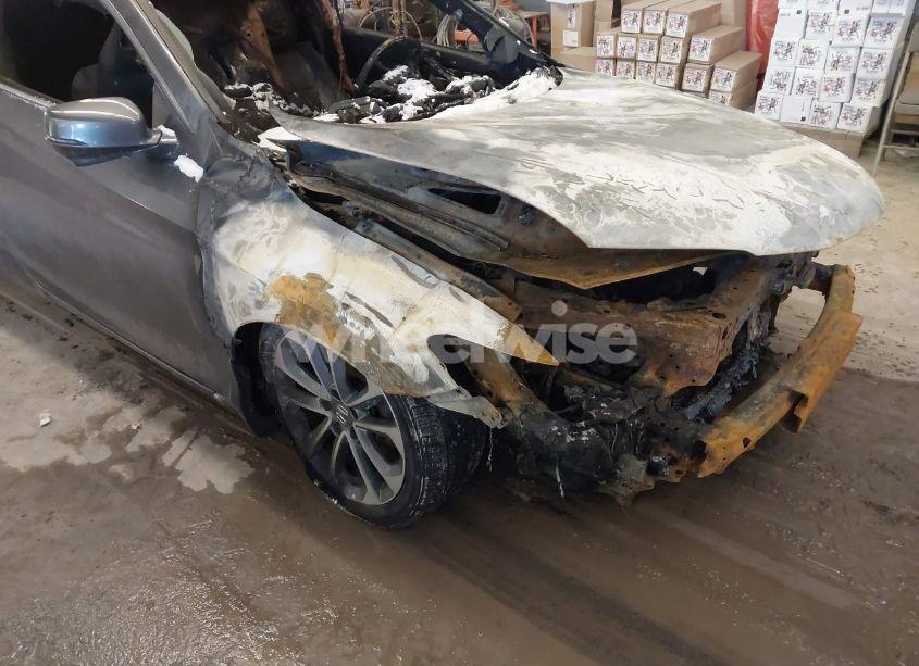 Photo 13 of 2014 Honda Accord EX-L V-6 (VIN 1HGCT2A8XEA002278)