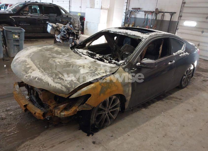 Photo 2 of 2014 Honda Accord EX-L V-6 (VIN 1HGCT2A8XEA002278)