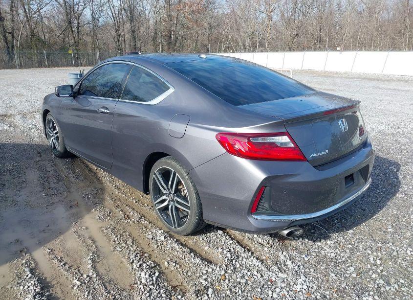 Photo 3 of 2016 Honda Accord TOURING (VIN 1HGCT2B00GA000700)