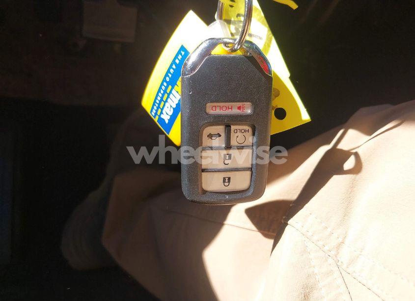 Photo 11 of 2016 Honda Accord TOURING (VIN 1HGCT2B00GA002172)