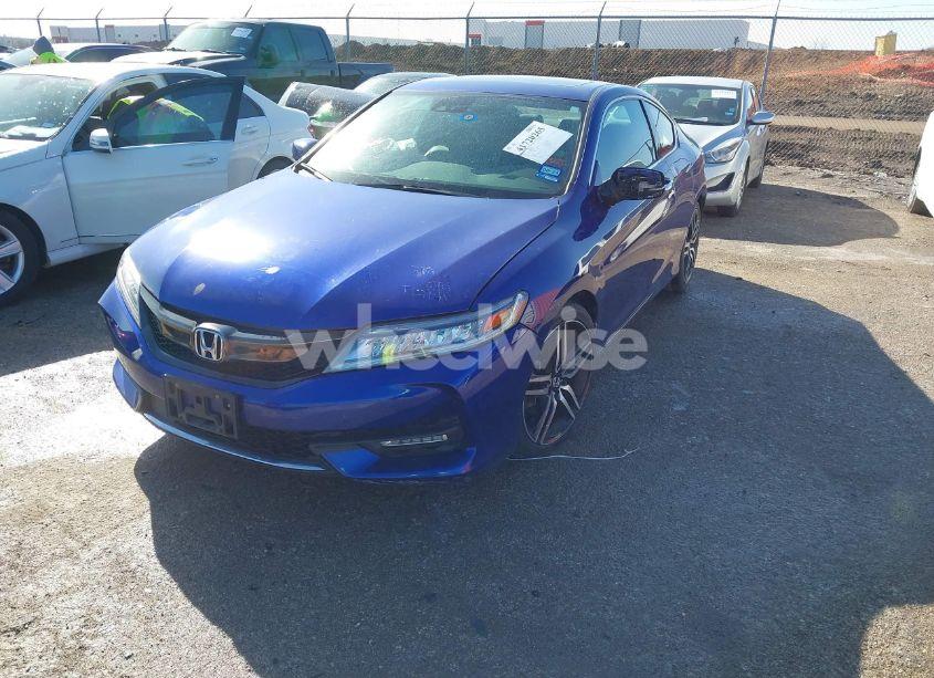 Photo 2 of 2016 Honda Accord TOURING (VIN 1HGCT2B00GA002172)