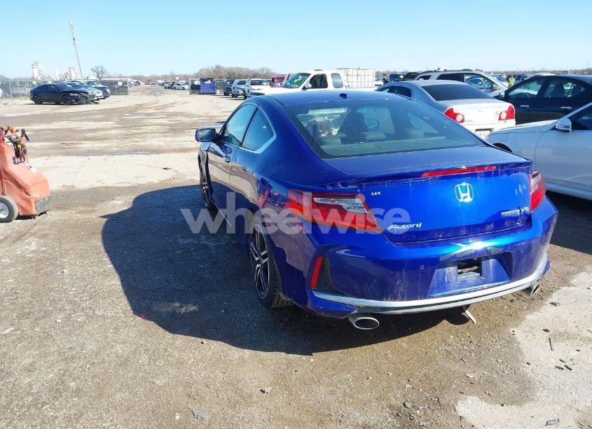 Photo 3 of 2016 Honda Accord TOURING (VIN 1HGCT2B00GA002172)