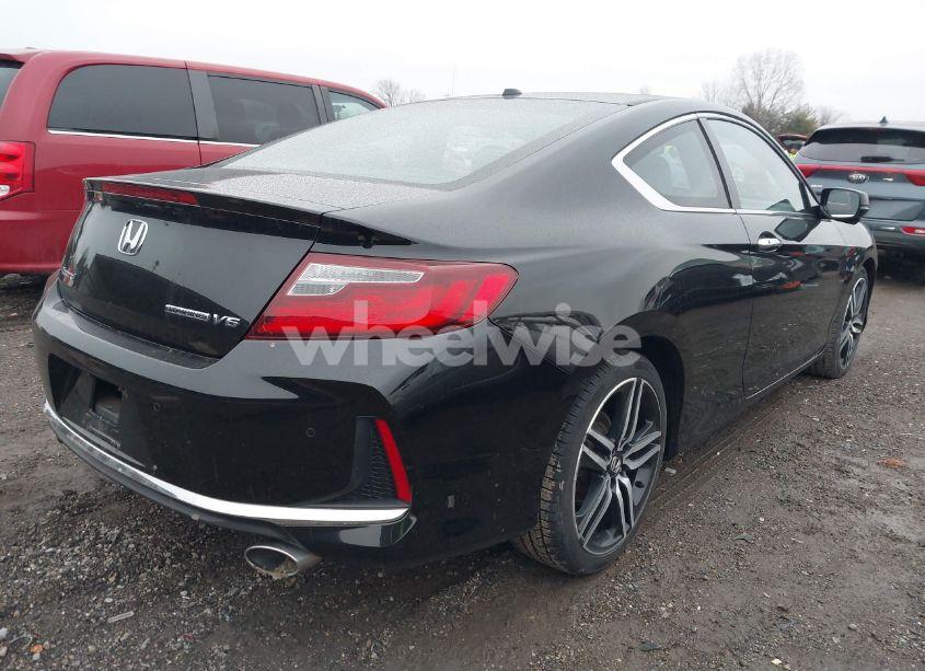 Photo 4 of 2017 Honda Accord TOURING V6 (VIN 1HGCT2B03HA000062)