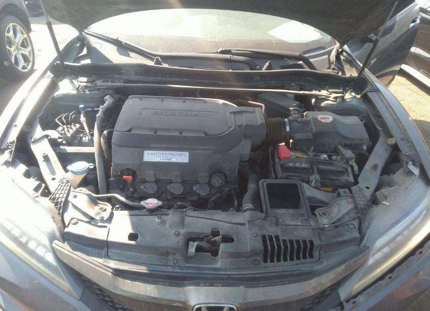 Photo 10 of 2017 Honda Accord TOURING V6 (VIN 1HGCT2B03HA005438)