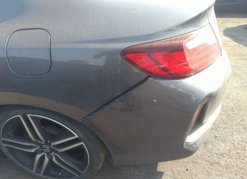 Photo 17 of 2017 Honda Accord TOURING V6 (VIN 1HGCT2B03HA005438)