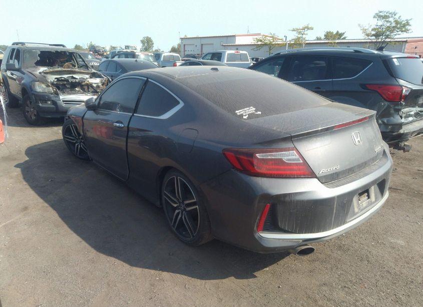 Photo 3 of 2017 Honda Accord TOURING V6 (VIN 1HGCT2B03HA005438)