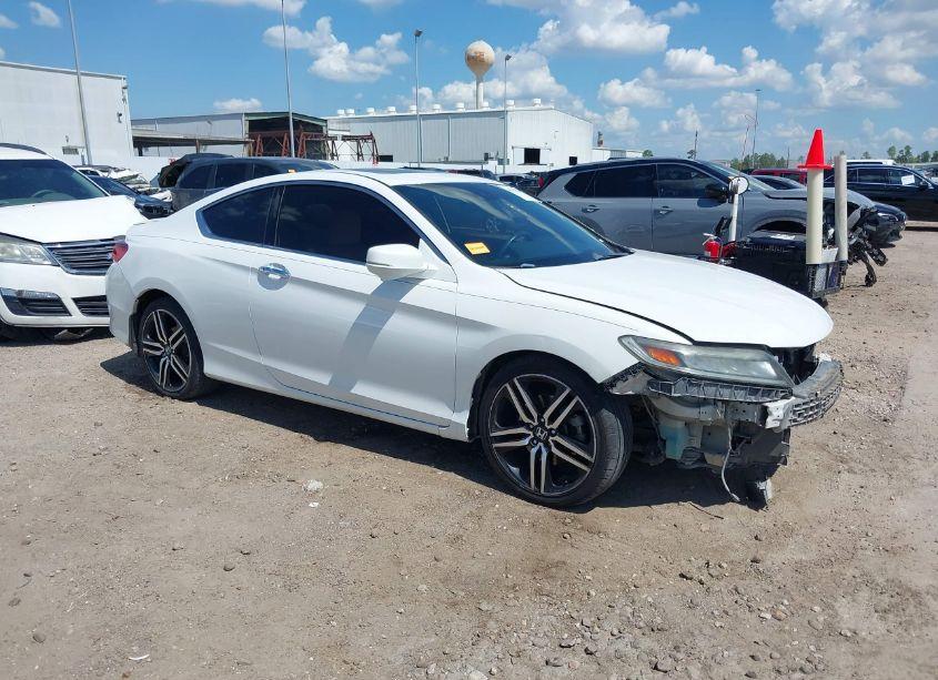 2017 Honda Accord TOURING V6 (VIN 1HGCT2B04HA001723) main photo