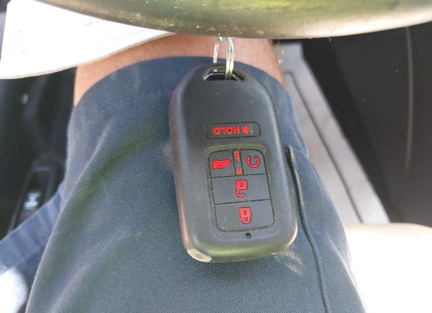 Photo 11 of 2017 Honda Accord TOURING V6 (VIN 1HGCT2B04HA001723)