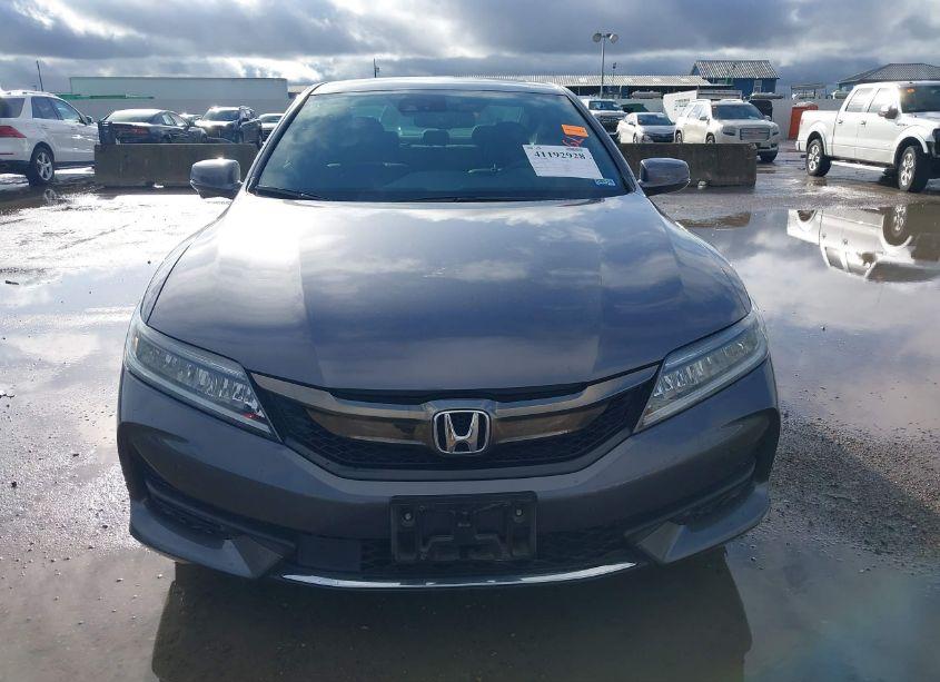 Photo 12 of 2017 Honda Accord TOURING V6 (VIN 1HGCT2B06HA001772)