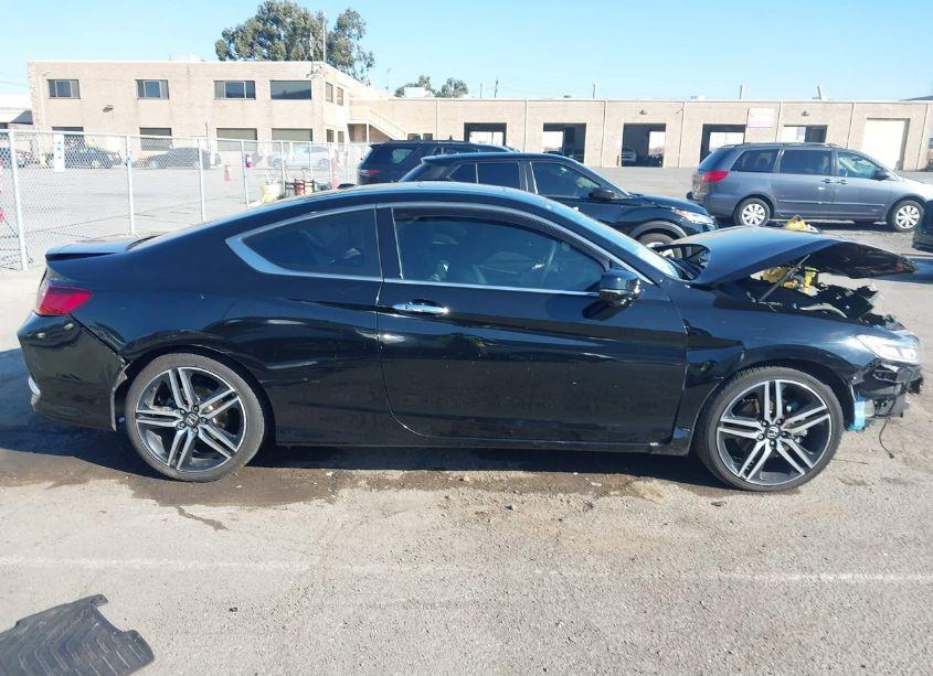 Photo 14 of 2017 Honda Accord TOURING V6 (VIN 1HGCT2B06HA005157)