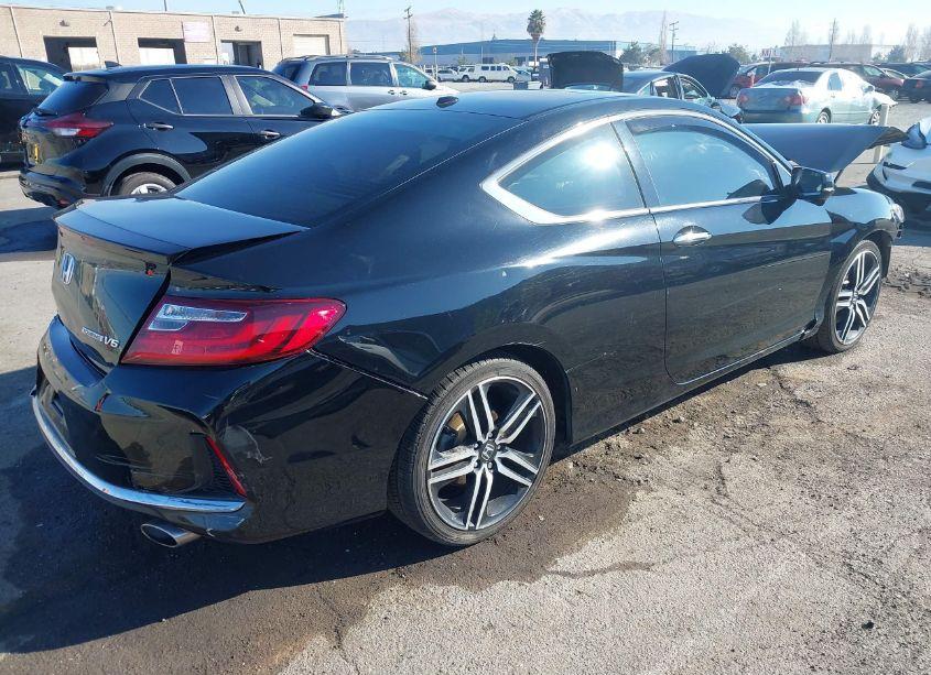 Photo 4 of 2017 Honda Accord TOURING V6 (VIN 1HGCT2B06HA005157)