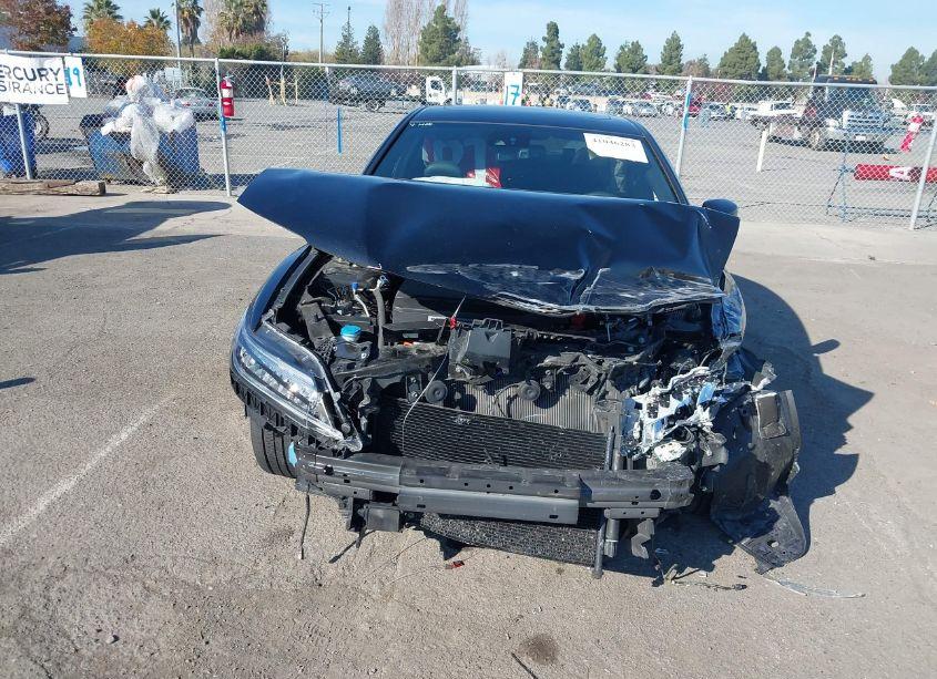 Photo 6 of 2017 Honda Accord TOURING V6 (VIN 1HGCT2B06HA005157)