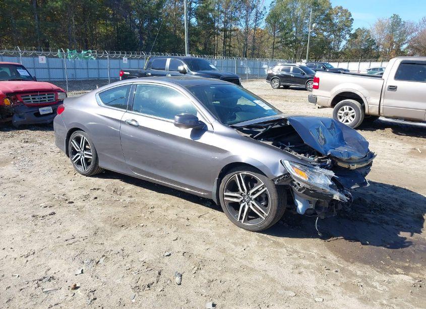 2016 Honda Accord TOURING (VIN 1HGCT2B08GA003375) main photo