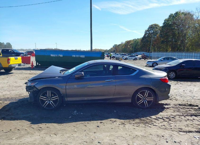 Photo 15 of 2016 Honda Accord TOURING (VIN 1HGCT2B08GA003375)