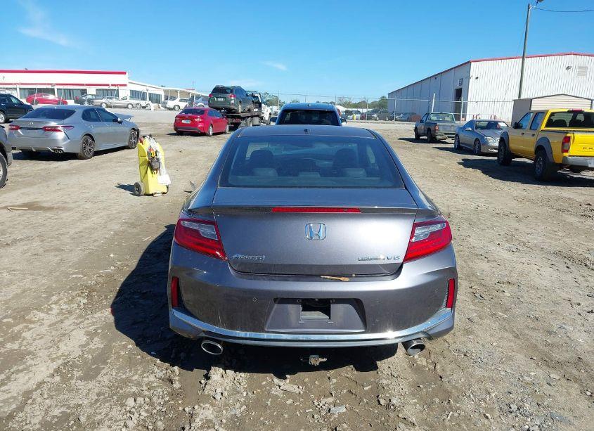 Photo 17 of 2016 Honda Accord TOURING (VIN 1HGCT2B08GA003375)