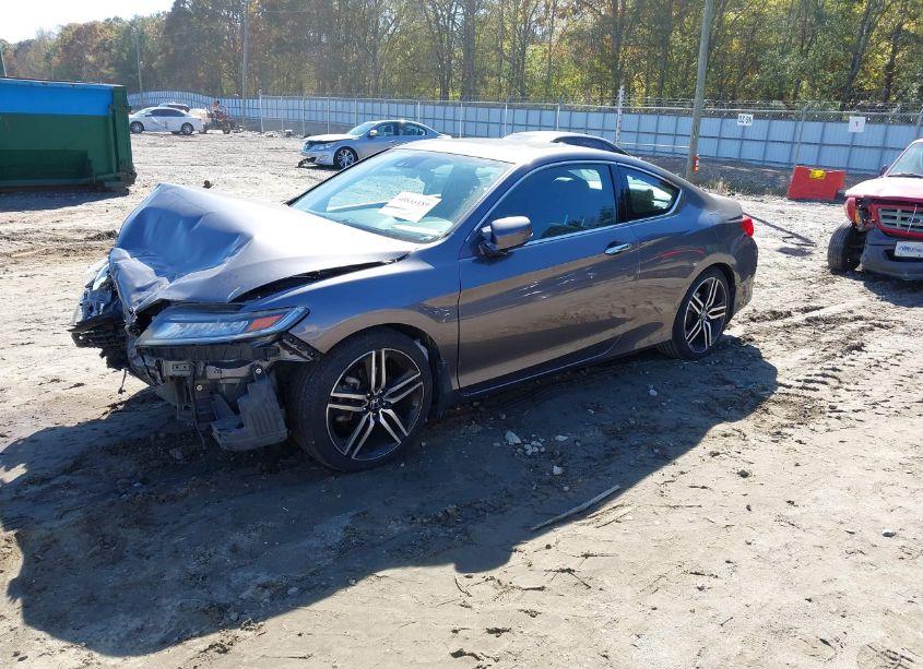 Photo 2 of 2016 Honda Accord TOURING (VIN 1HGCT2B08GA003375)
