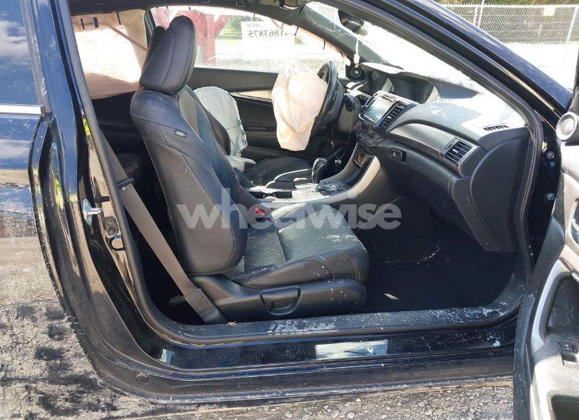 Photo 5 of 2017 Honda Accord TOURING V6 (VIN 1HGCT2B08HA004222)