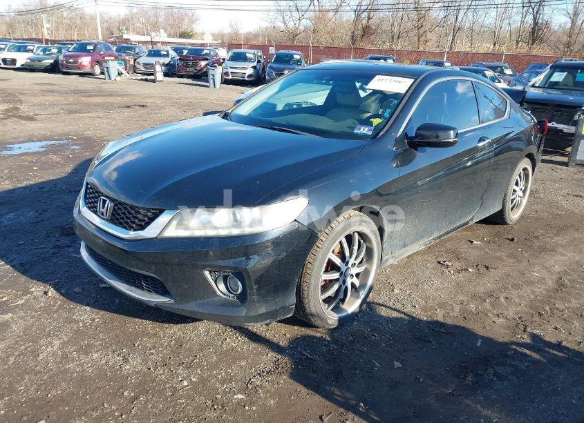 Photo 2 of 2013 Honda Accord EX-L V-6 (VIN 1HGCT2B80DA012637)