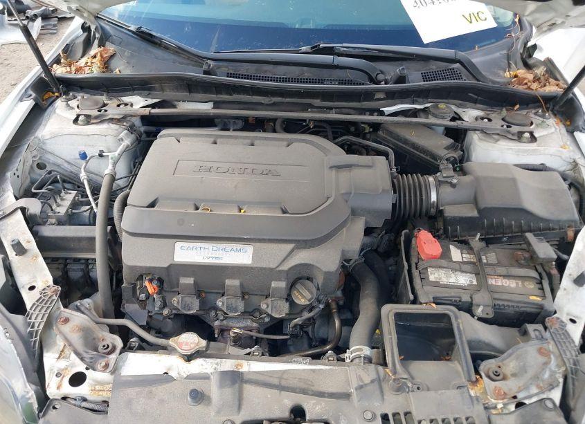 Photo 10 of 2015 Honda Accord EX-L V-6 (VIN 1HGCT2B80FA000362)