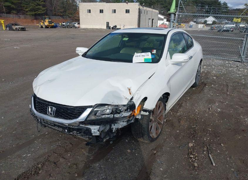 Photo 2 of 2015 Honda Accord EX-L V-6 (VIN 1HGCT2B80FA000362)