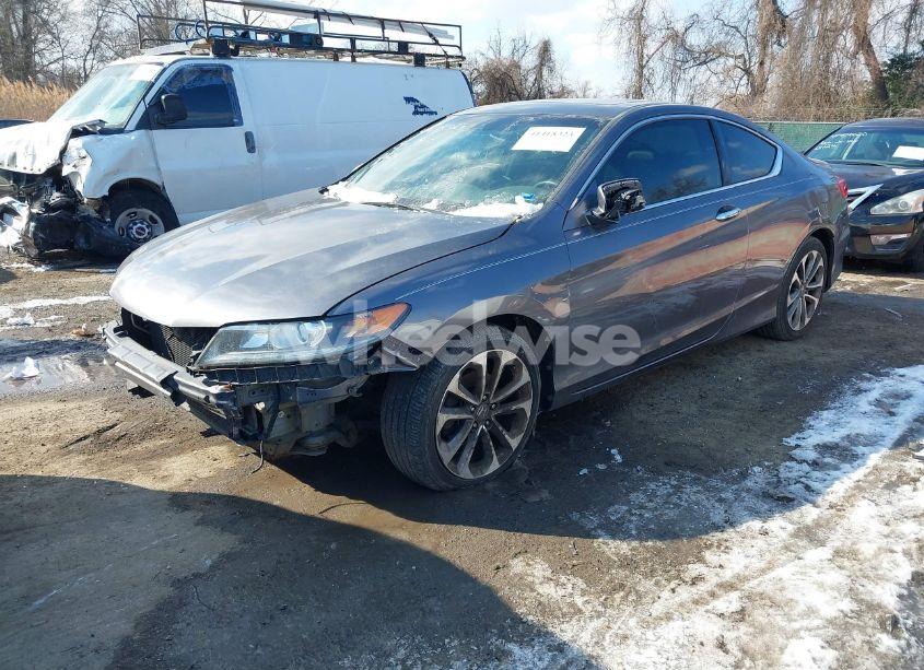 Photo 2 of 2013 Honda Accord EX-L V-6 (VIN 1HGCT2B81DA010282)