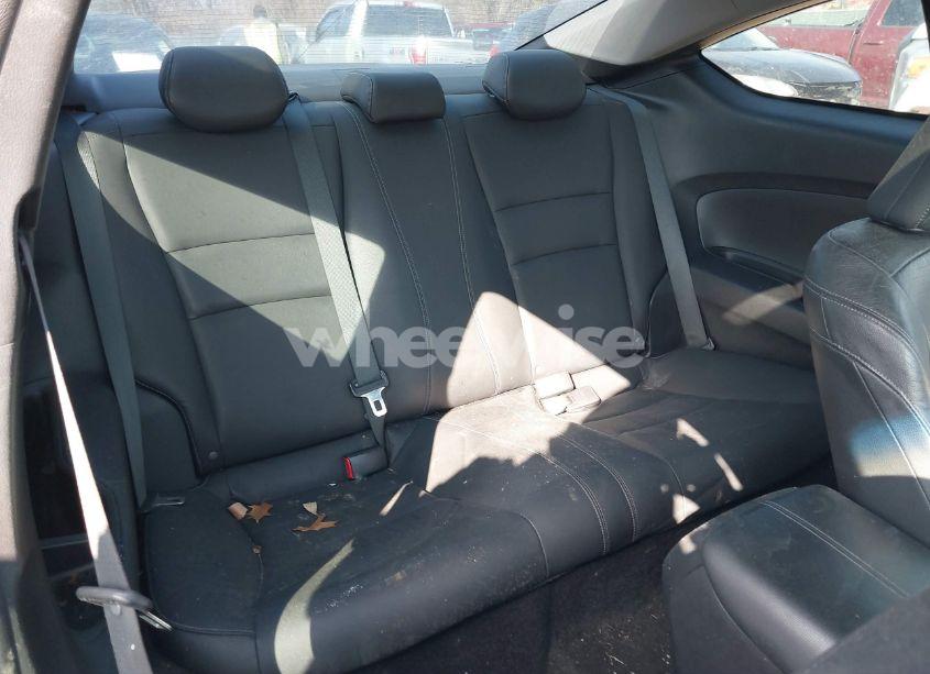 Photo 8 of 2013 Honda Accord EX-L V-6 (VIN 1HGCT2B81DA010282)