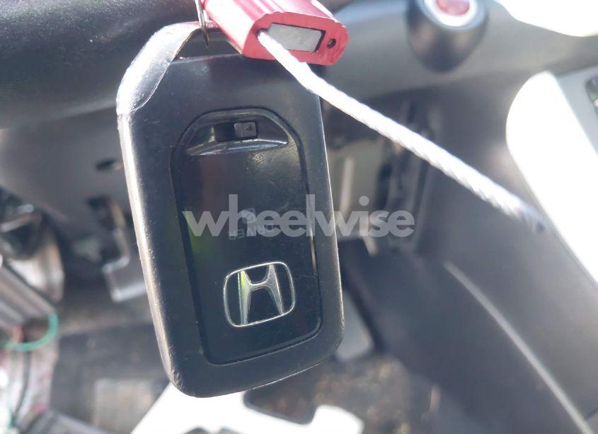 Photo 11 of 2013 Honda Accord EX-L V-6 (VIN 1HGCT2B81DA010444)