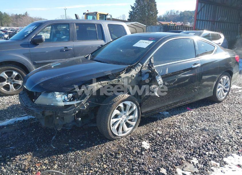 Photo 2 of 2013 Honda Accord EX-L V-6 (VIN 1HGCT2B81DA010444)