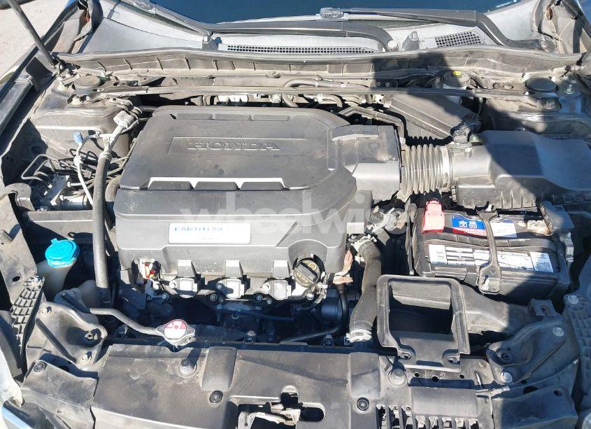 Photo 10 of 2014 Honda Accord EX-L V-6 (VIN 1HGCT2B81EA006217)