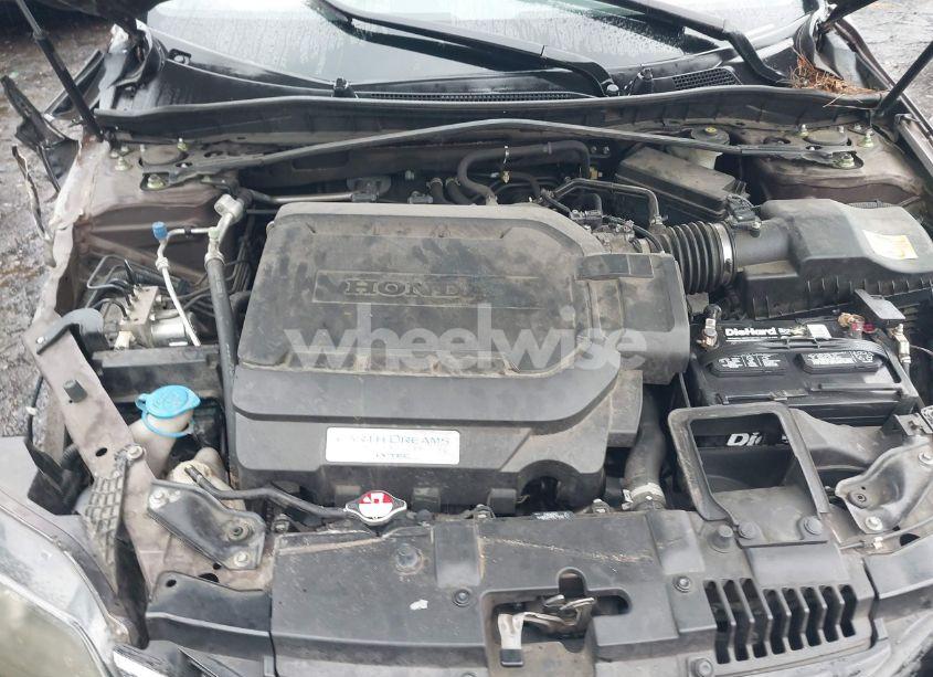 Photo 10 of 2014 Honda Accord EX-L V-6 (VIN 1HGCT2B81EA008176)